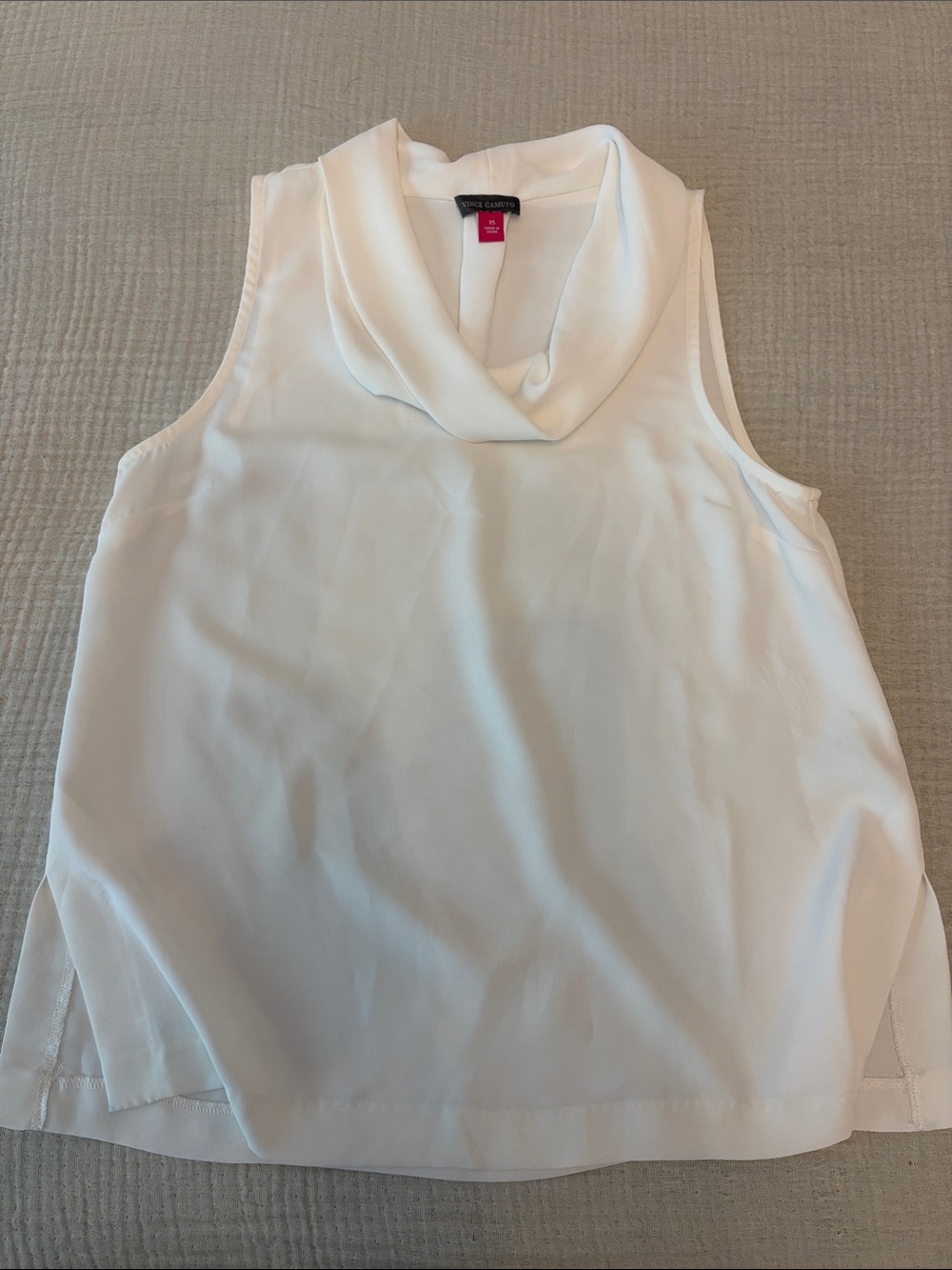 Vince Camuto White Sleeveless Cowl-Neck Camisole Top